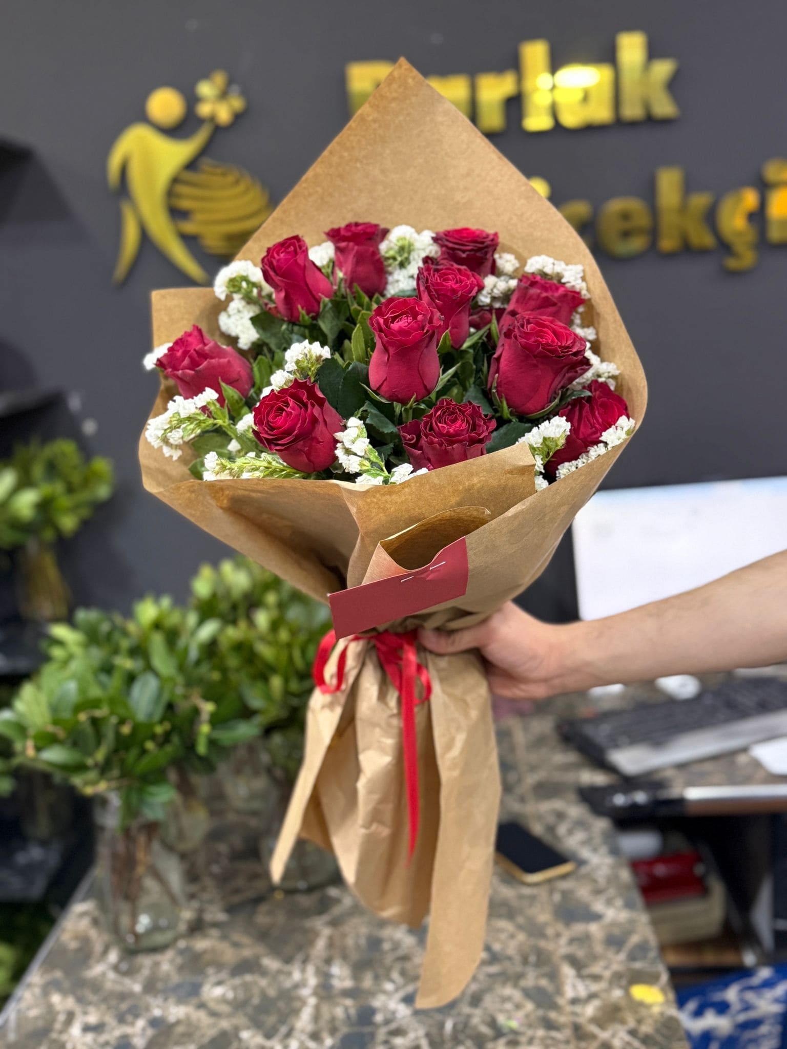 11 Krmz thal Gl Buketi